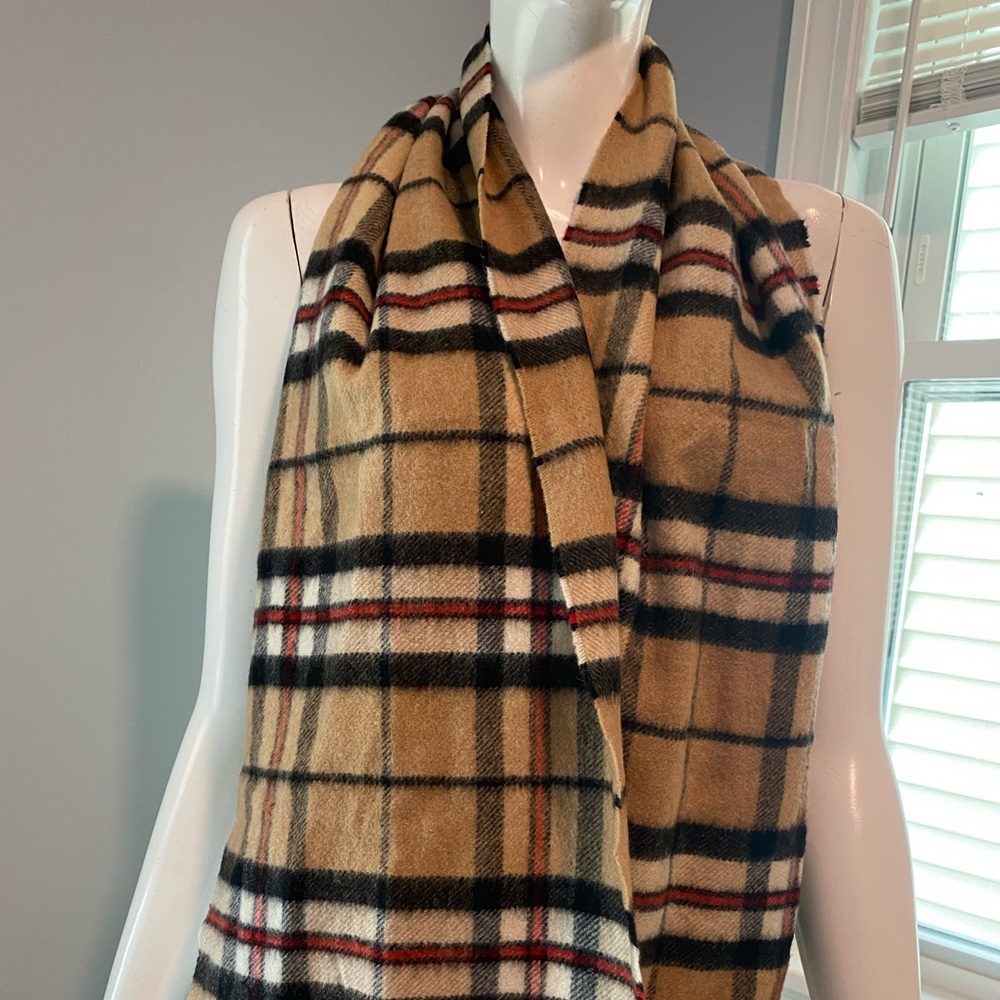 *NWOT* Nordstrom Haymarket Check Tartan Scarf